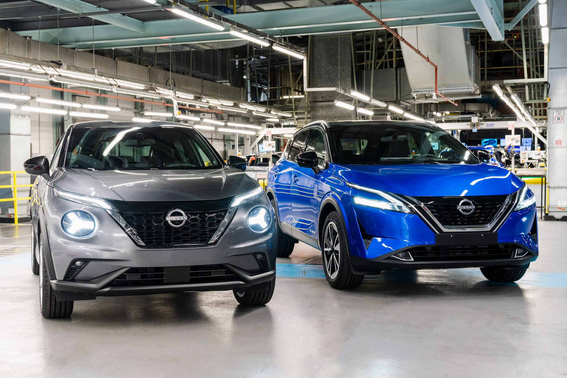 Magiczna liczba trzy – Nissan przyspiesza przejście na napęd elektryczny